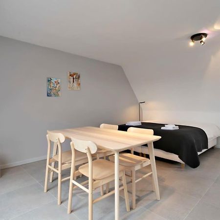 Huswell - Cozy And Roomy Studio With A Homely Feel Де-Хаан Экстерьер фото